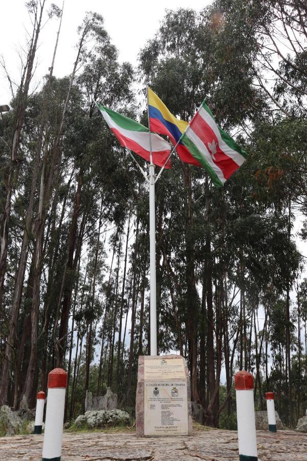 Hotel Lancers - Pantano De Vargas Paipa Boyaca Bagian luar foto