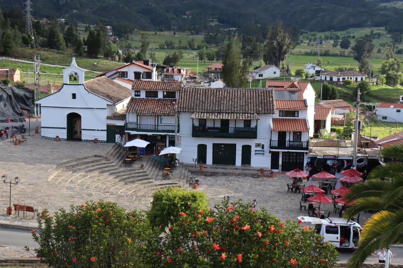 Hotel Lancers - Pantano De Vargas Paipa Boyaca Bagian luar foto