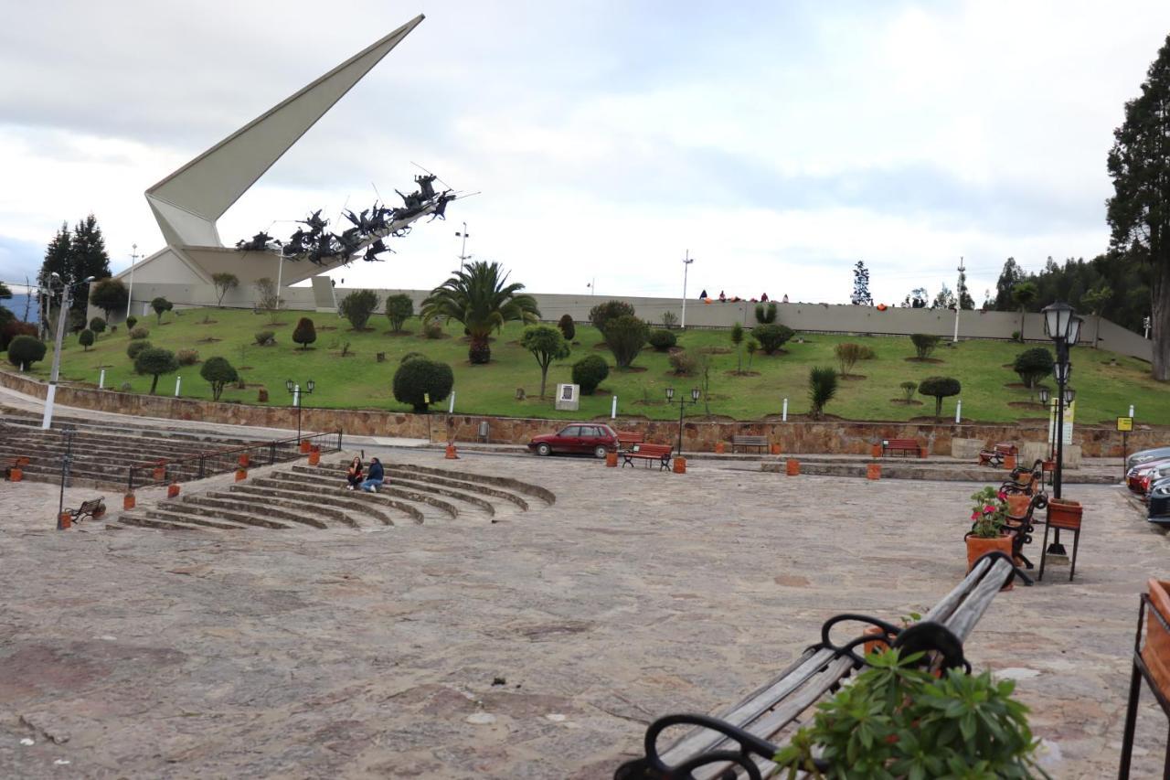 Hotel Lancers - Pantano De Vargas Paipa Boyaca Bagian luar foto